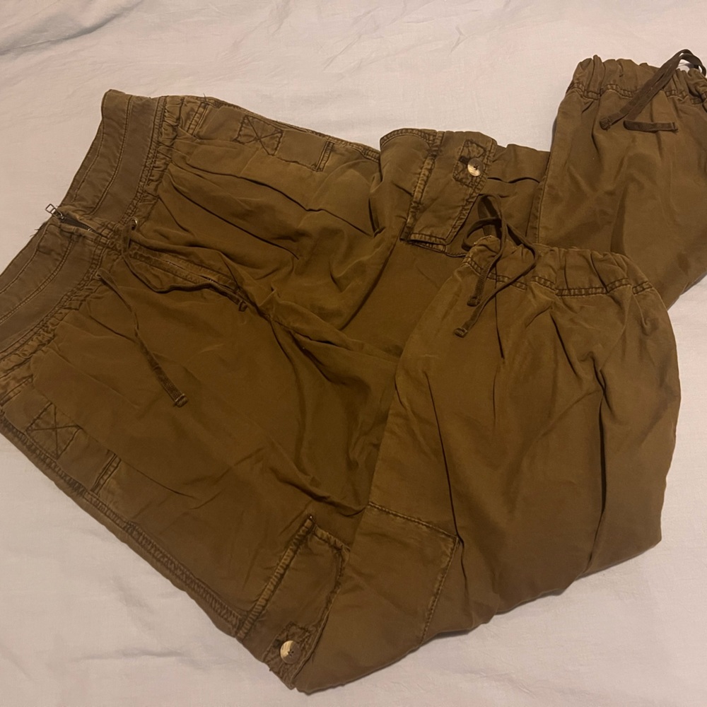 Free People military green utility pants!